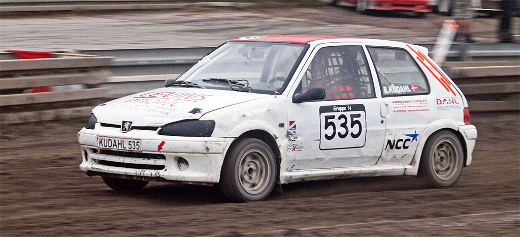 Benny Kudahl har fundet mere fart i sin Peugeot 106’er
(Foto: Åge Keseler Kirketerp)